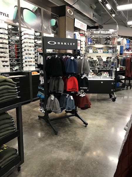 Oakley Vault