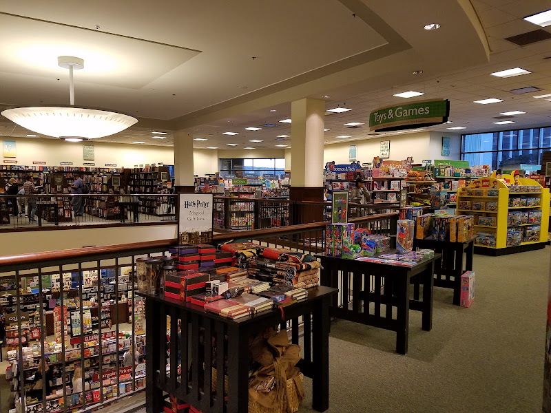 Barnes & Noble