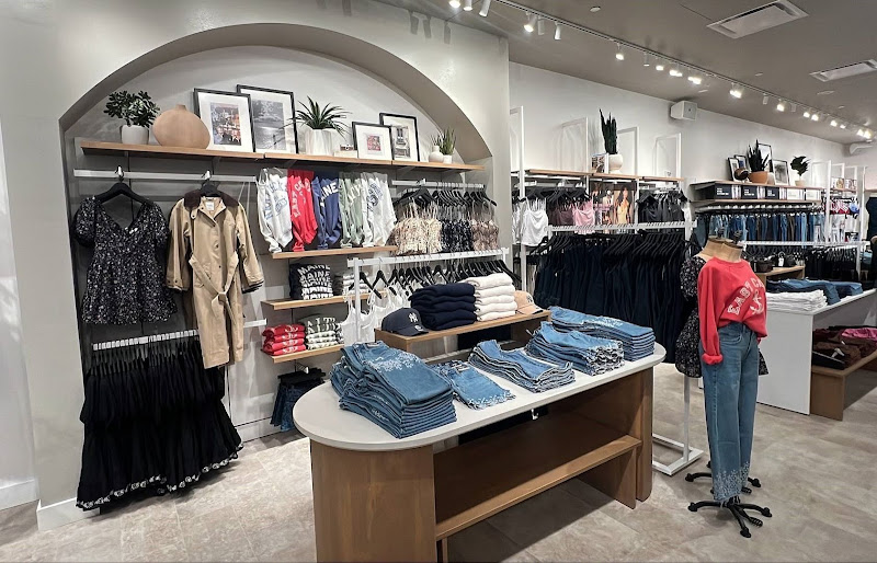 Abercrombie & Fitch