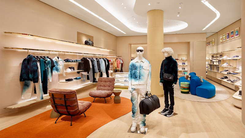 Louis Vuitton King of Prussia Men's