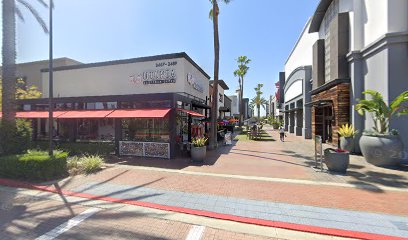 Hickory Farms at District at Tustin Legacy