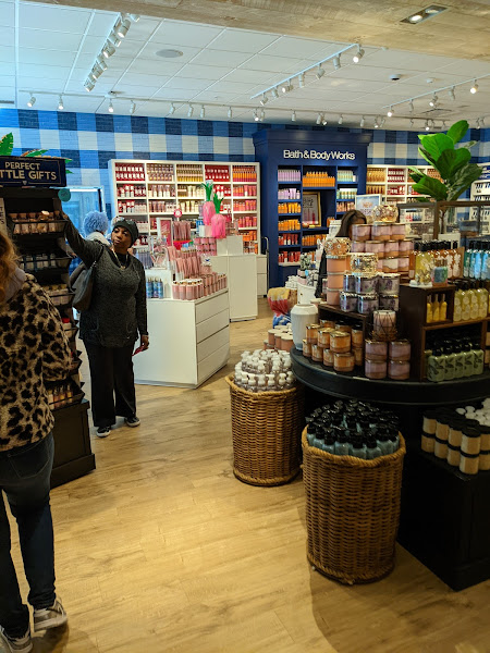 Bath & Body Works