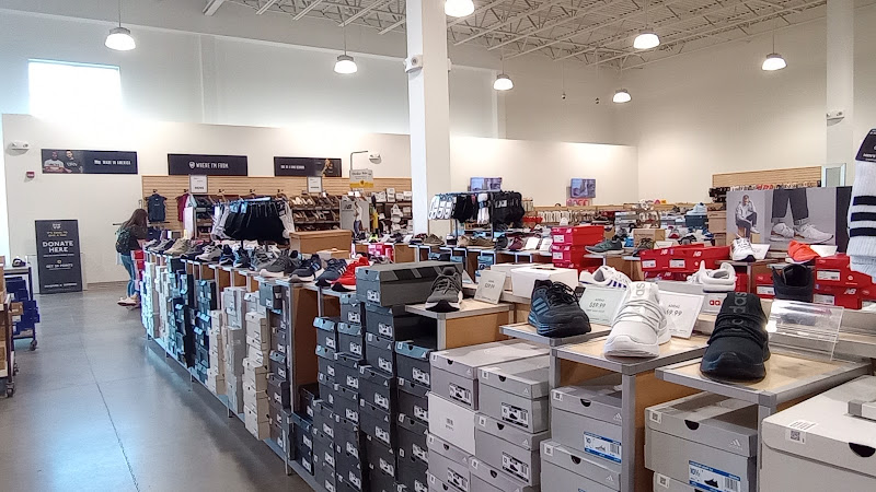 DSW Designer Shoe Warehouse