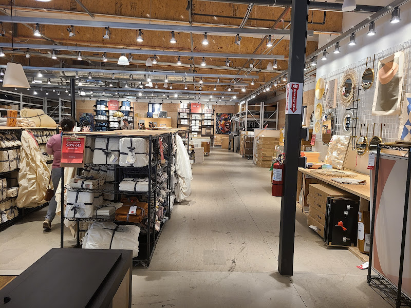west elm Outlet