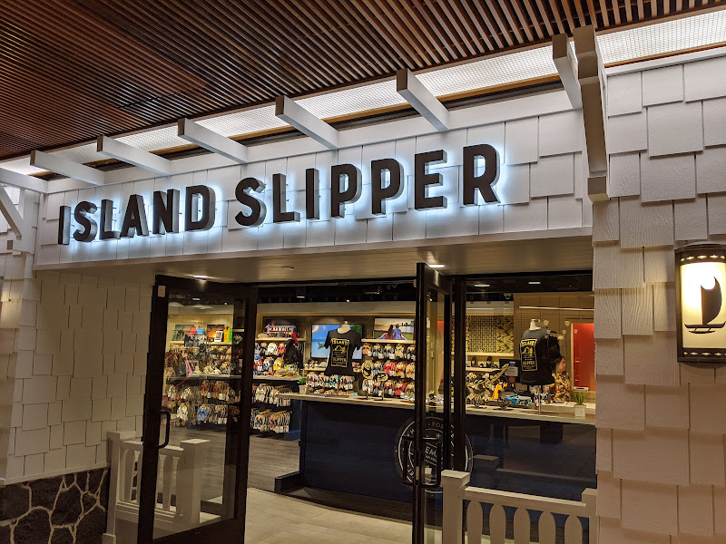 Island Slipper at Royal Hawaiian Center
