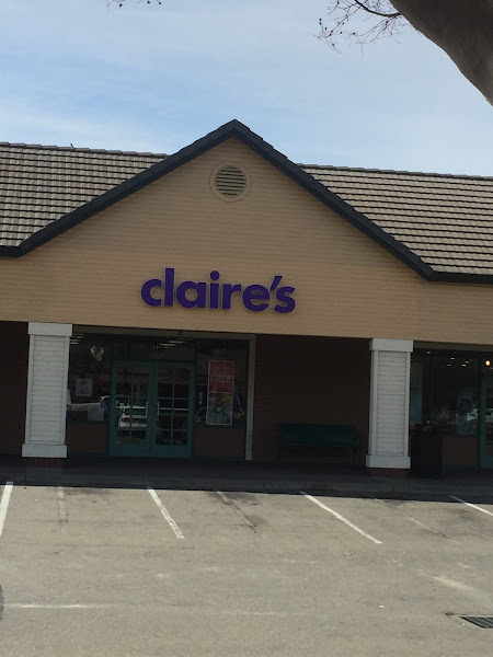 claire's