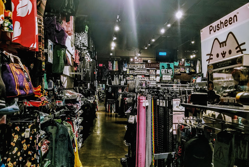 Hot Topic