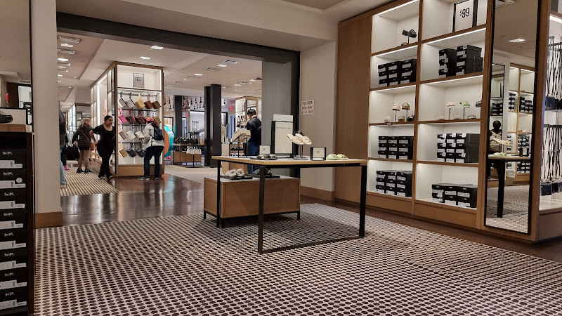 COACH Outlet
