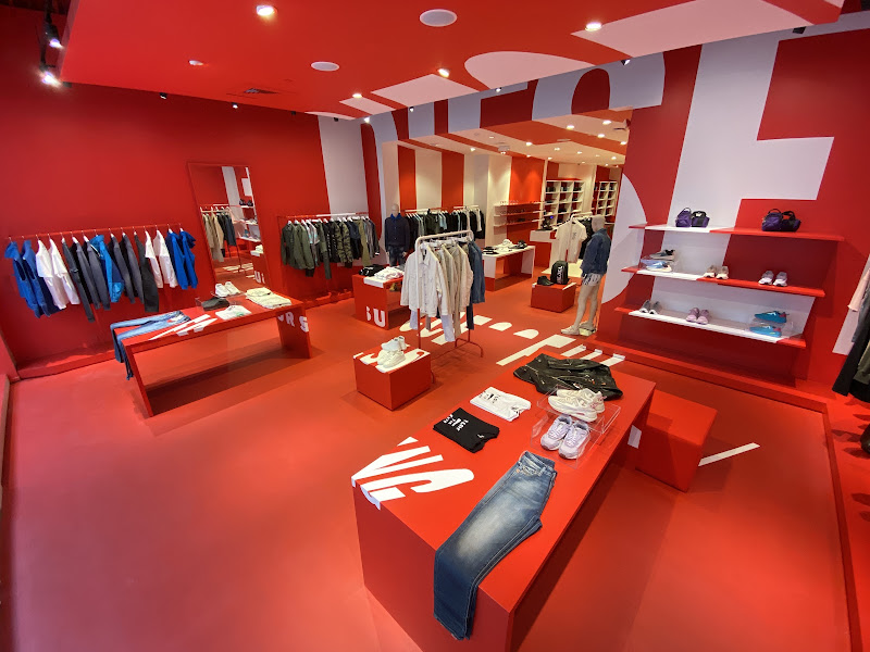 DIESEL STORE KING OF PRUSSIA