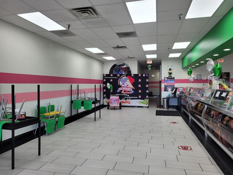 La Michoacana Midway Ice Cream Parlor