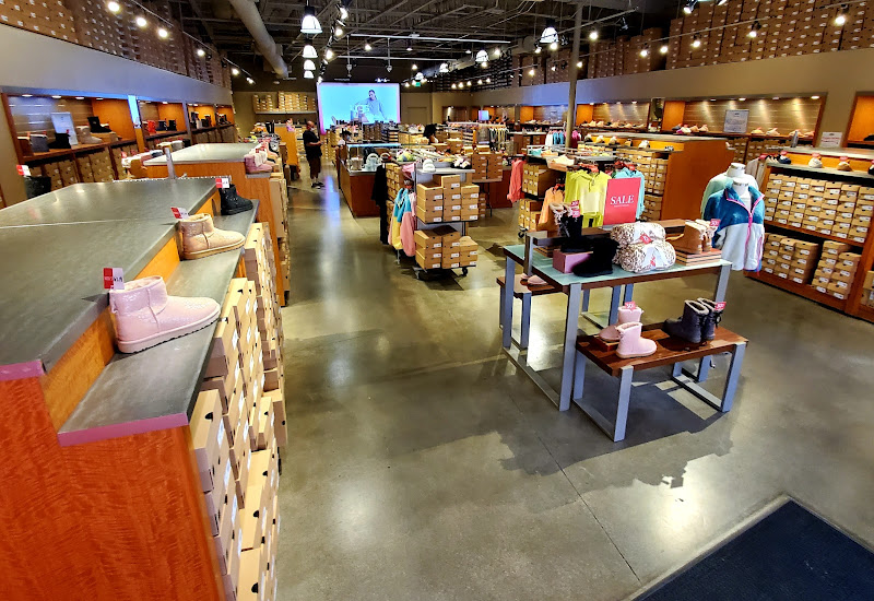 UGG Cabazon - Desert Hills Premium Outlet