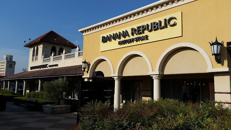 Banana Republic Factory Store
