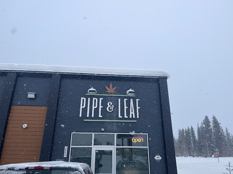 Pipe & Leaf
