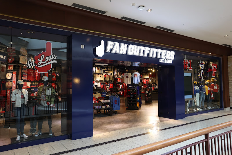 Fan Outfitters St. Louis Galleria