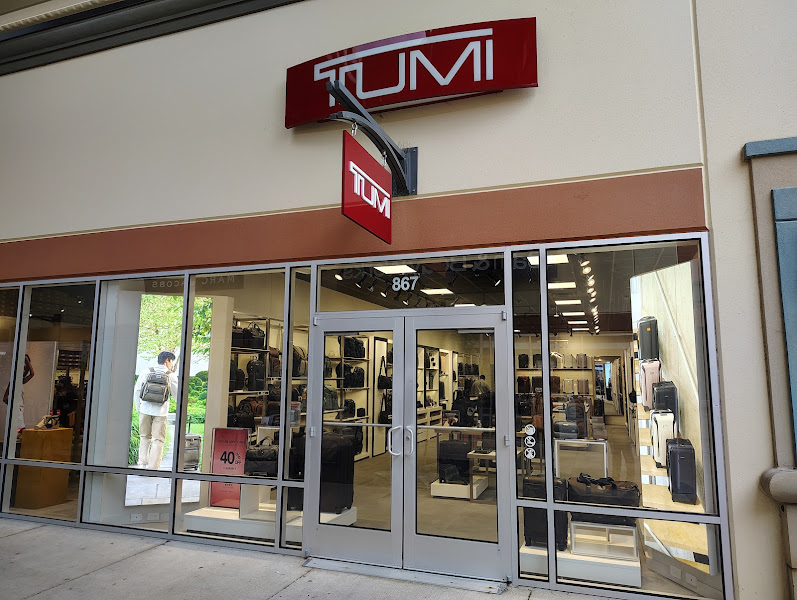 TUMI Outlet Store - Cincinnati Premium