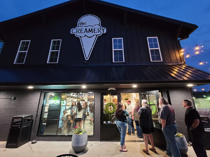 The Sugar Queen Creamery- South Knox