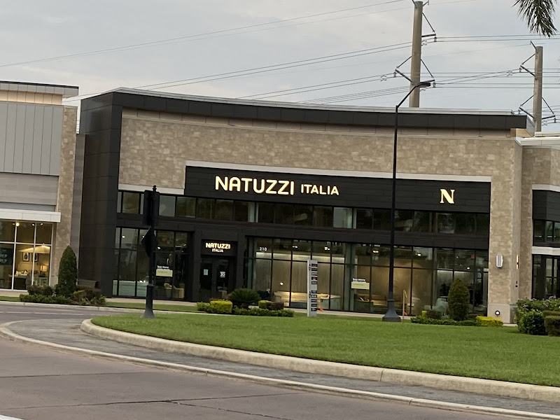 Natuzzi