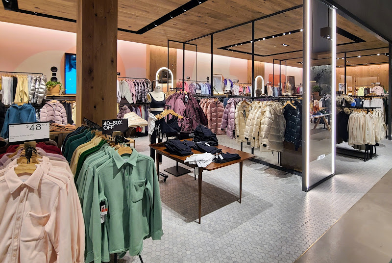 Aritzia