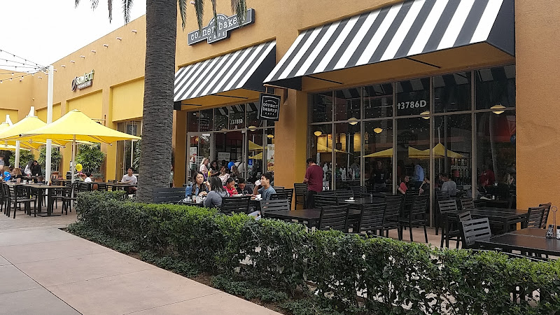 Corner Bakery Cafe