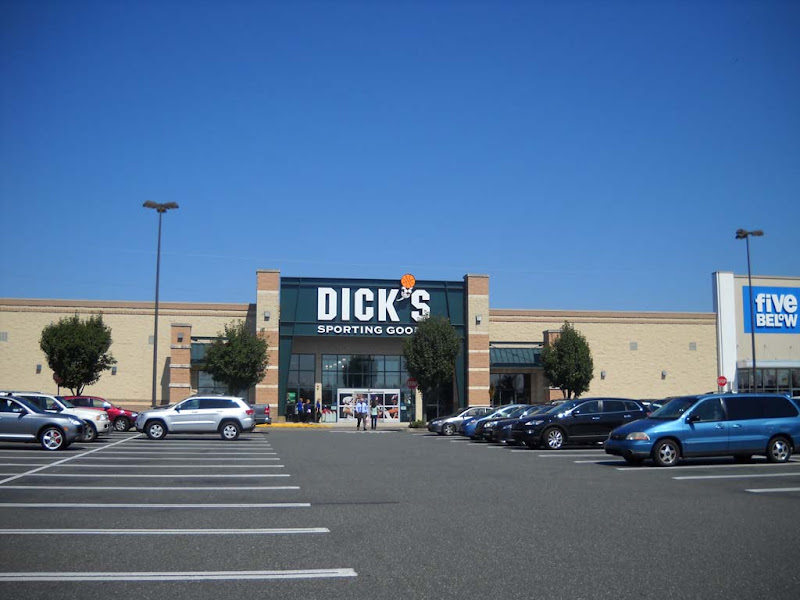 Dick's Sporting Goods