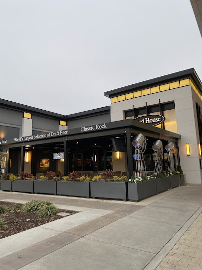 Yard House