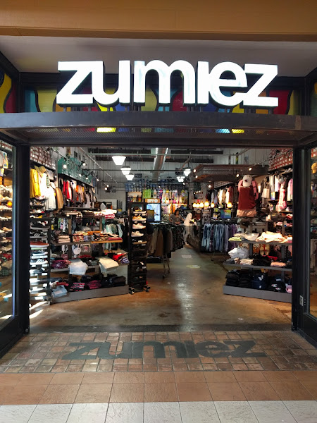 Zumiez
