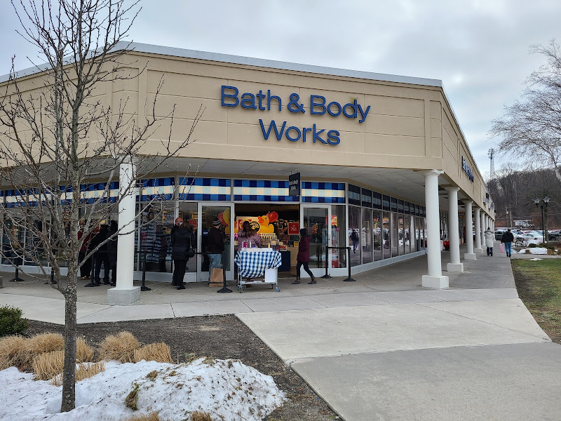 Bath & Body Works | White Barn