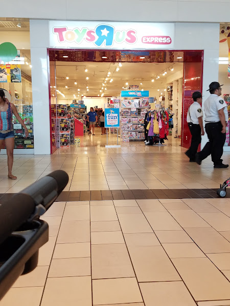 Toys"R"Us