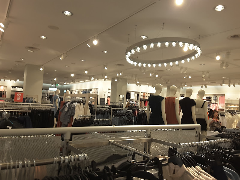 H&M
