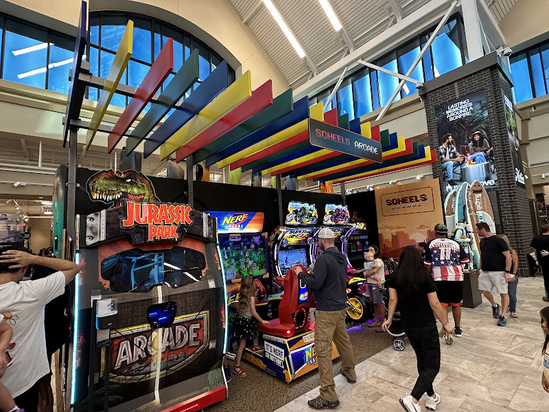 Shopping mall