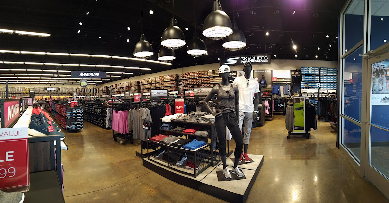 SKECHERS Warehouse Outlet