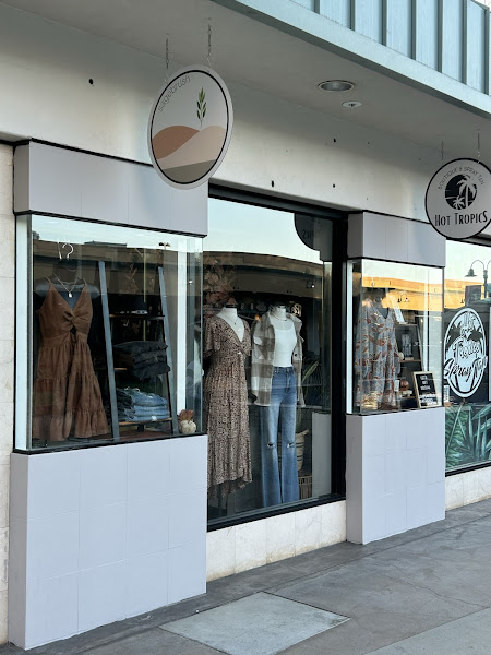 Sagebrush and Hot Tropics Boutique & Spray Tan