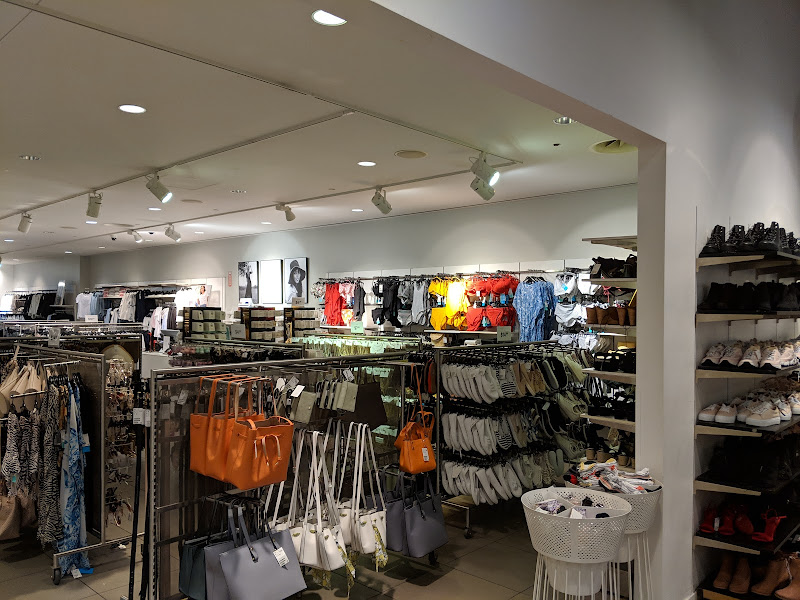 H&M