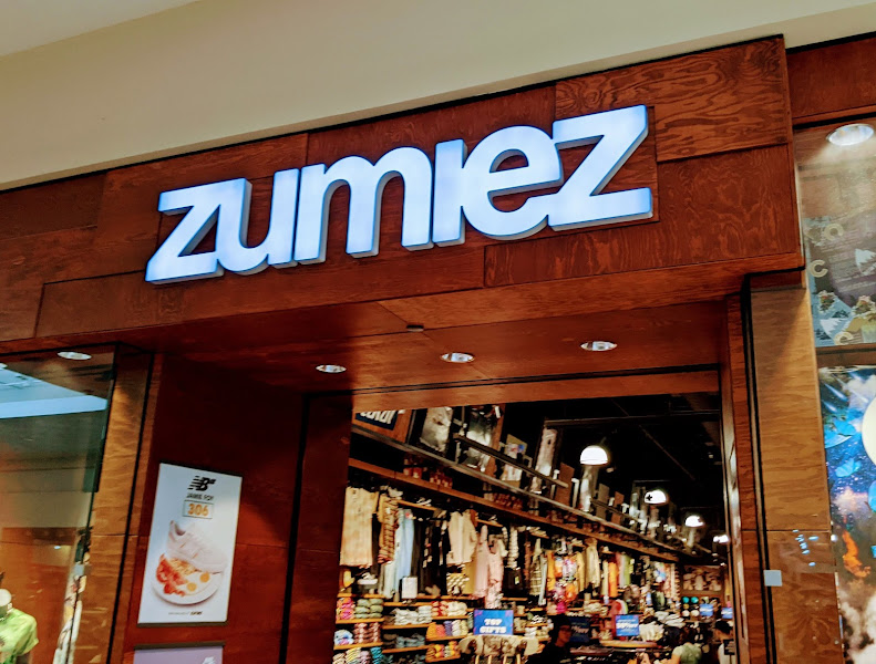 Zumiez