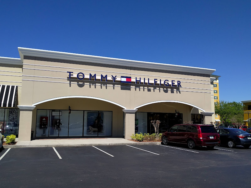 Tommy Hilfiger
