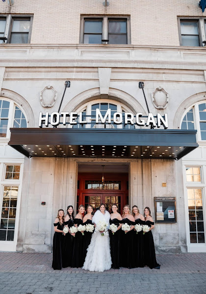 Oliverio's Bridal, Prom, & Pageant Boutique