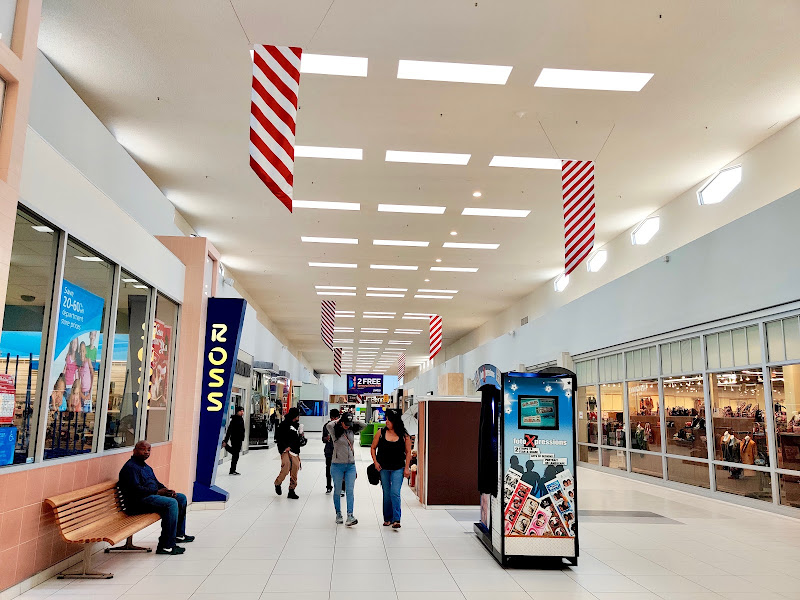 Cinemark Century Southland Mall
