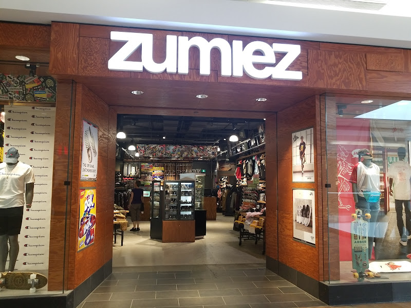 Zumiez