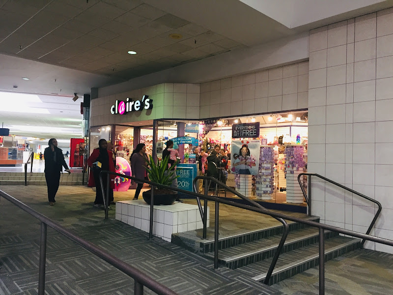 claire's
