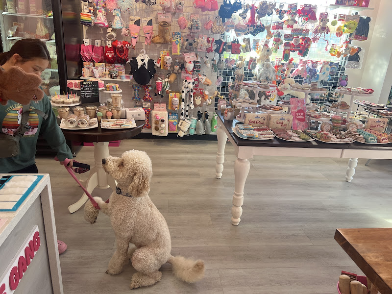 Woof Gang Bakery & Grooming Pacific Commons