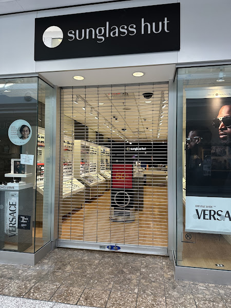 Sunglass Hut
