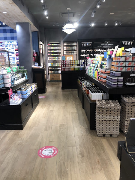 Bath & Body Works