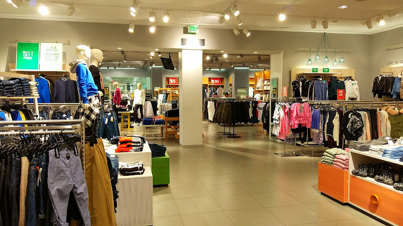 H&M