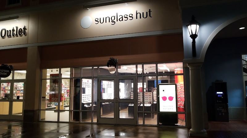Sunglass Hut