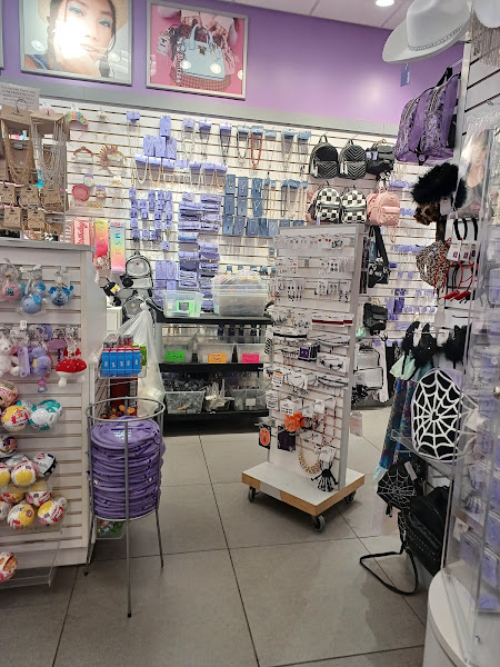 claire's
