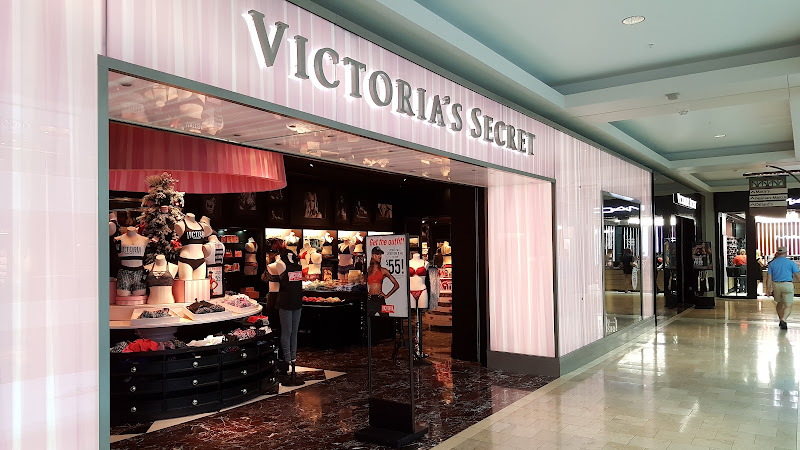 Victoria's Secret & PINK