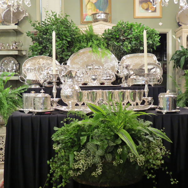 Rivenbark & Roper Antiques