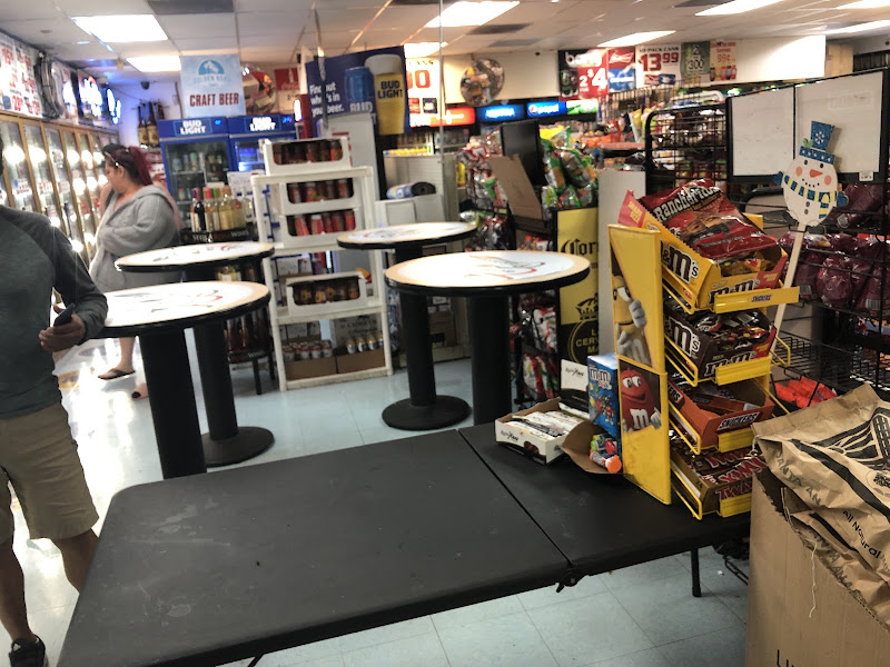 T & H Liquor-Deli Market
