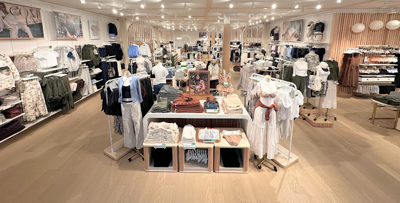 Aerie Store