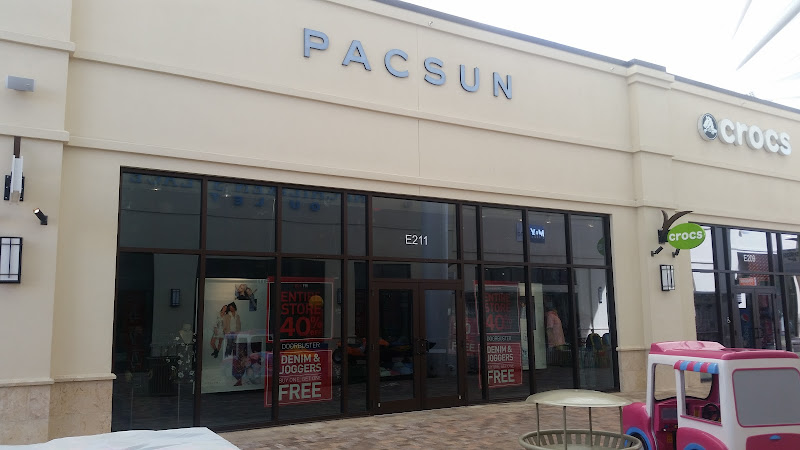 PacSun